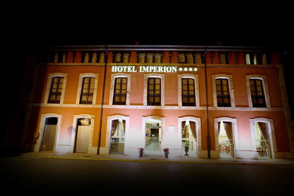 Imperion Hotell Onís Exteriör bild