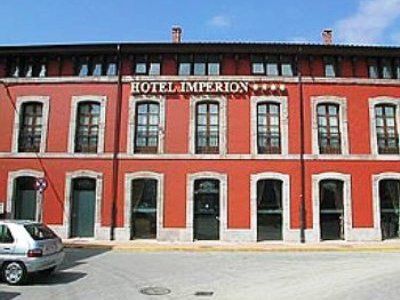 Imperion Hotell Onís Exteriör bild